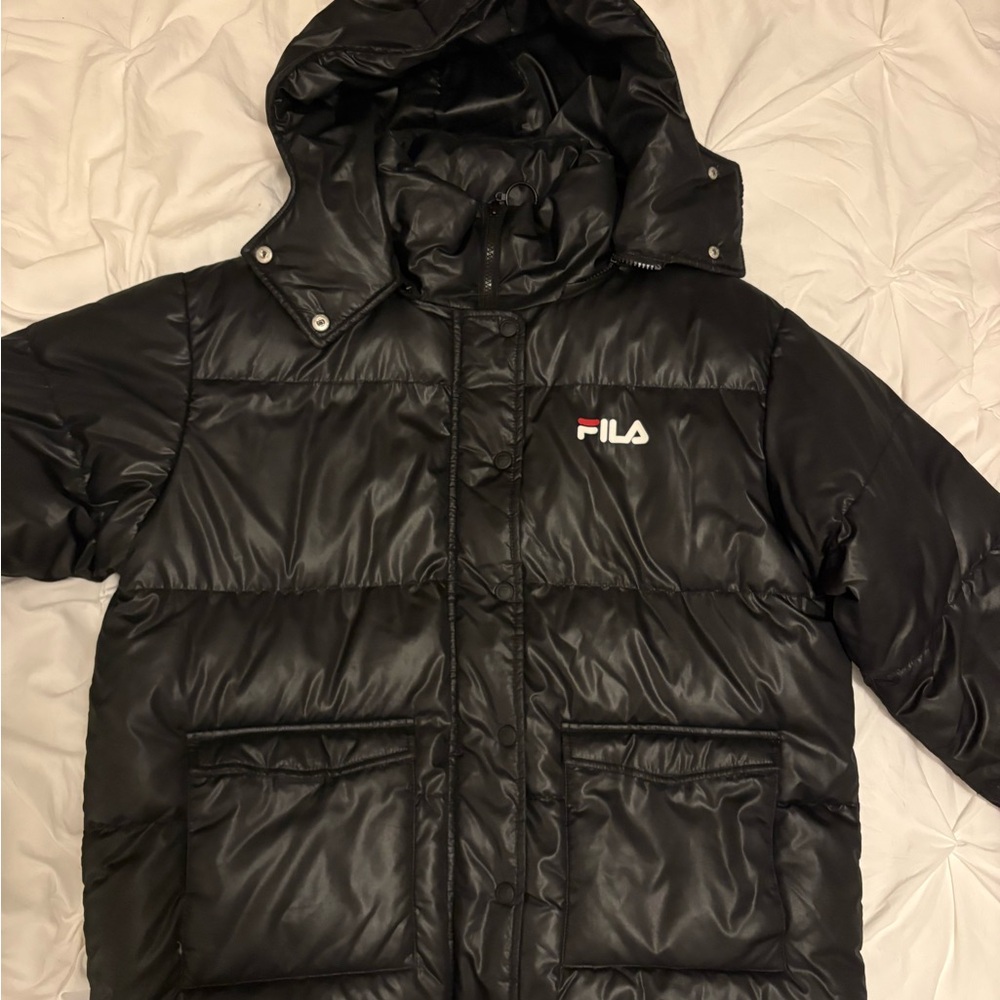 FILA Oversized Puffer Jacket with Hood Black (XS but fits HUGE)